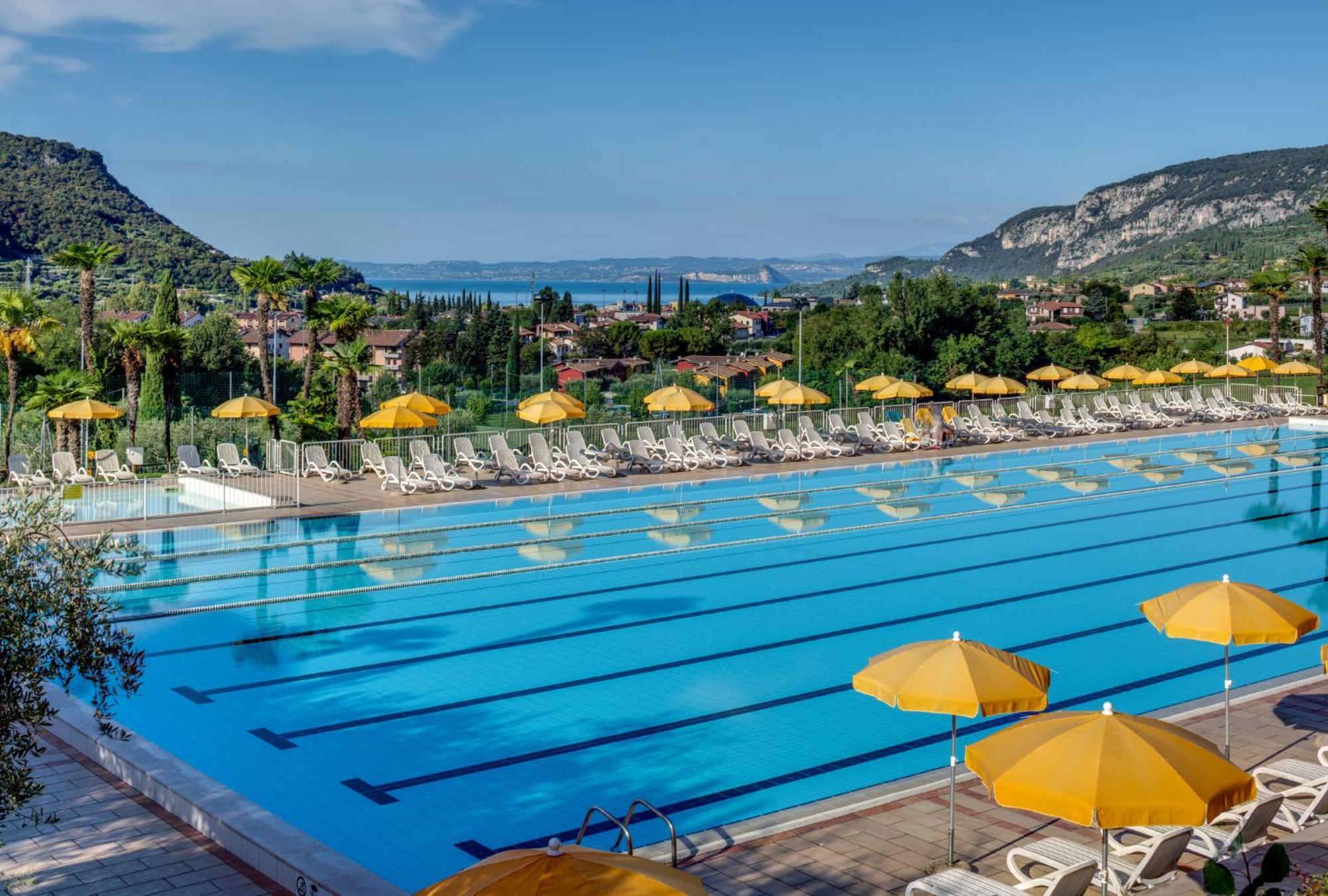 Apart-hotel Poiano Garda Garda (Verona)