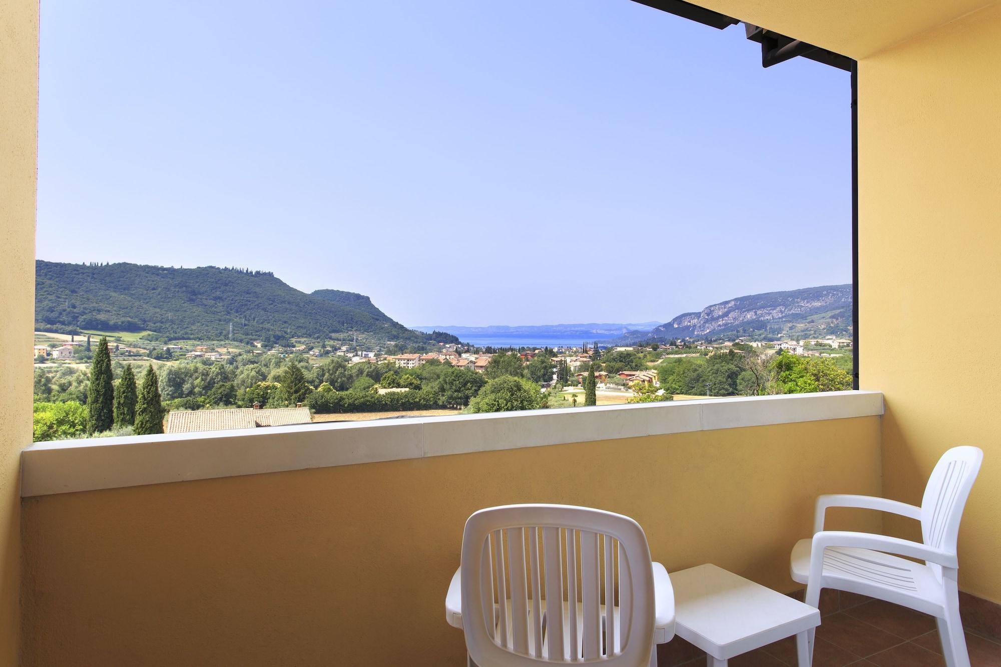 Apartahotel Poiano Garda 3*