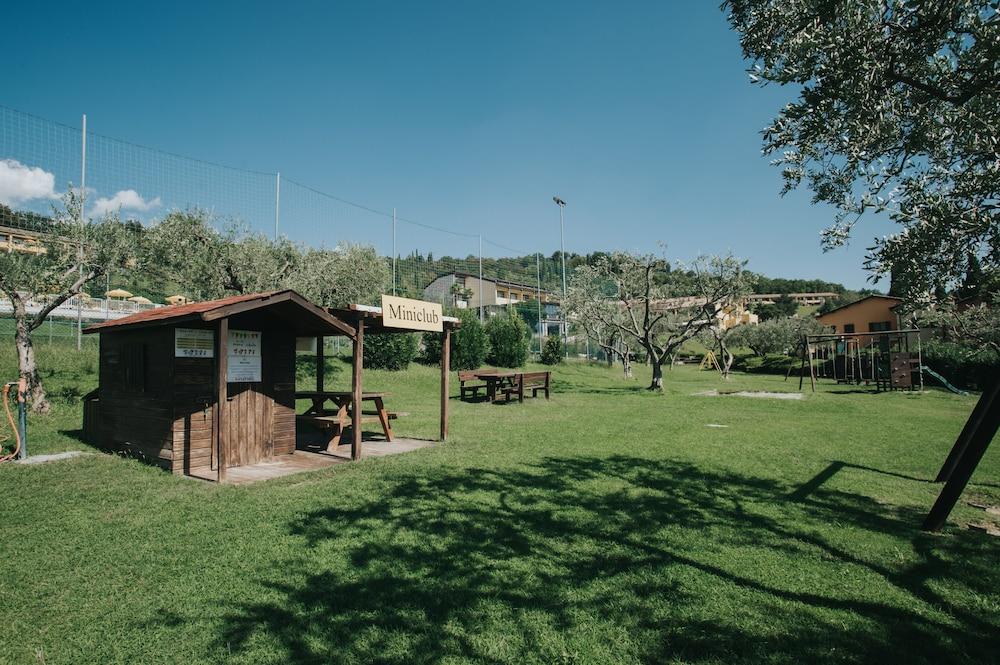 Apartahotel Poiano Garda 3*