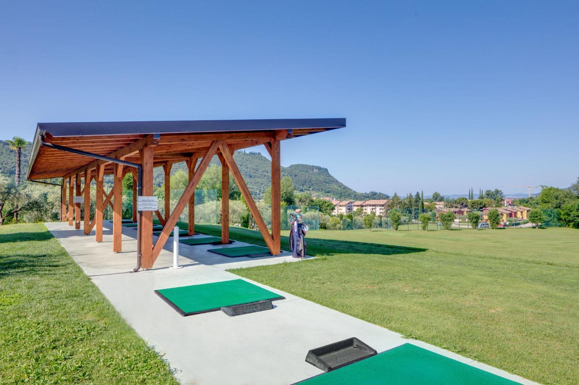 Aparthotel Poiano Garda Resort Appartamenti 3*