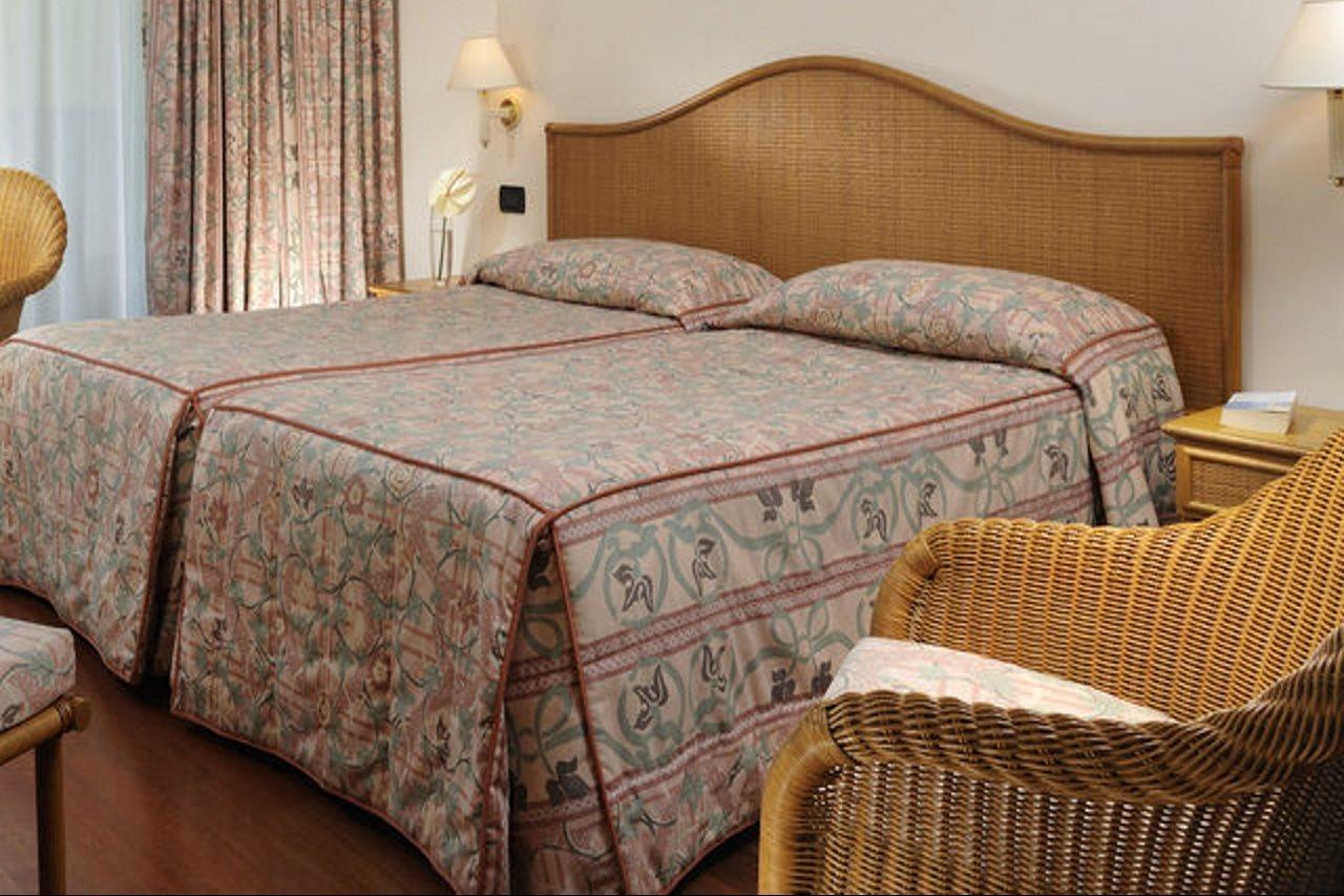 Aparthotel Poiano Garda Resort Appartamenti 3*